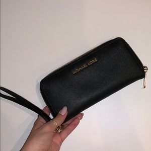 Michael Kors wristlet